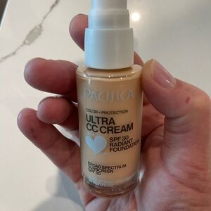 Pacifica Ultra CC Cream SPF 30 - Radiant Foundation in Neutral Medium